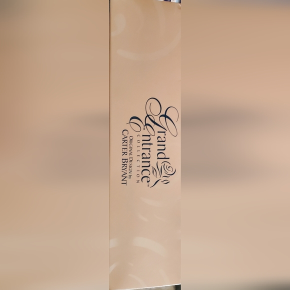 Carter Bryant Grand Entrance Barbie Doll NIB - Picture 7 of 9